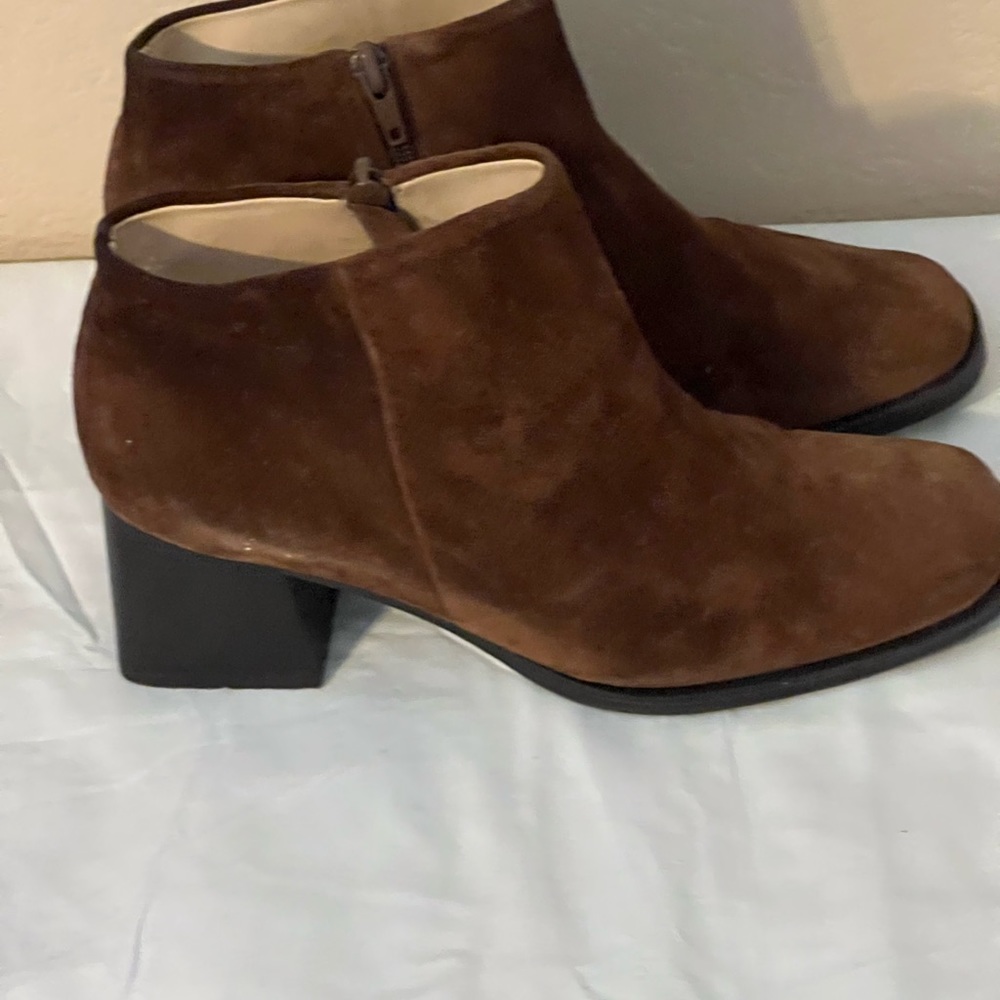 Boots - Picture 2 of 4